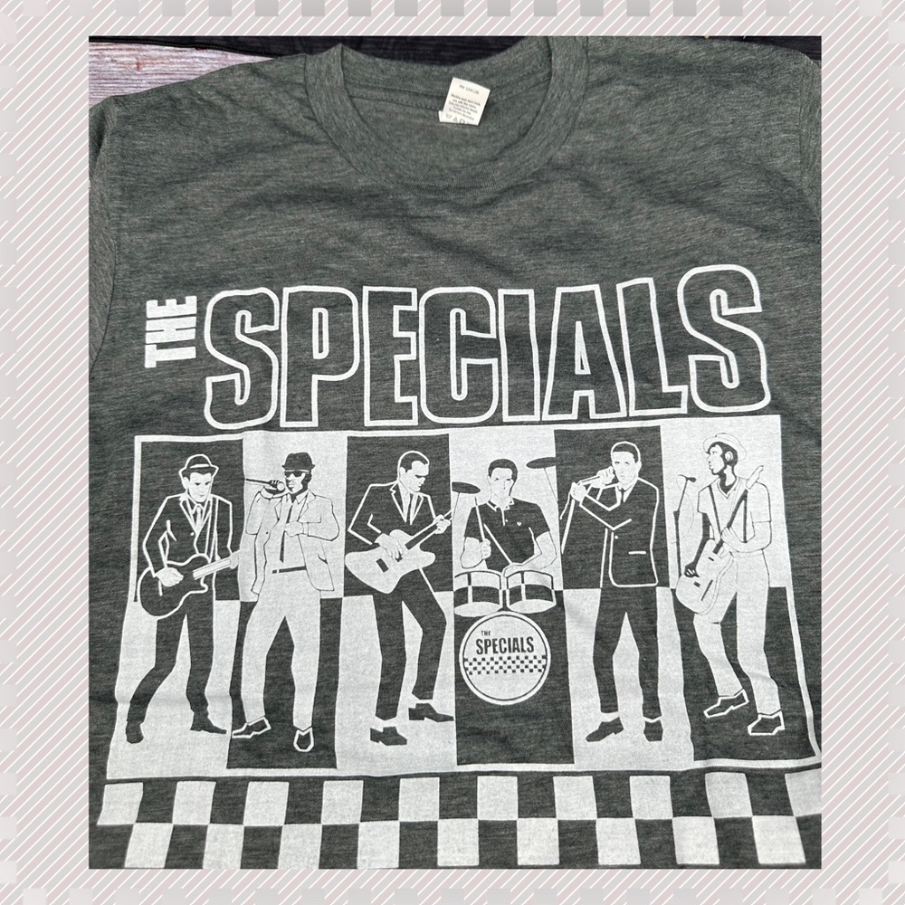 T-Shirt Men’s Graphic “The Specials” small NEW